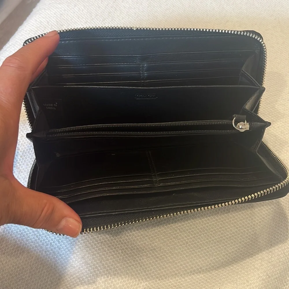 Coach Wallet - Picture 3 of 3